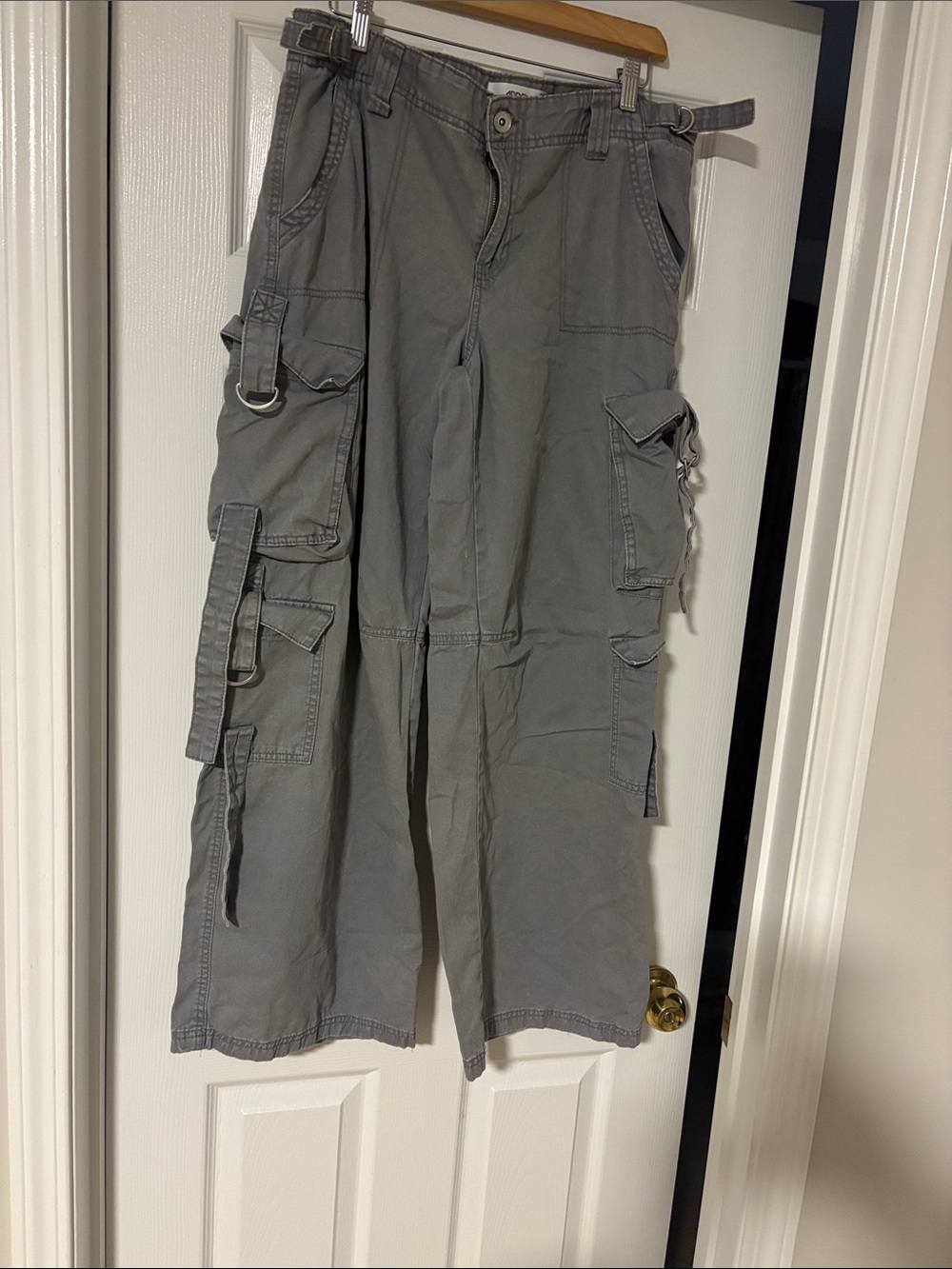 Ardene Gray Straight-Leg Cargo Jeans with Strap Details